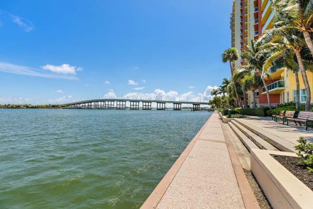 2650 Lake Shore Drive 302, Riviera Beach, FL 33404