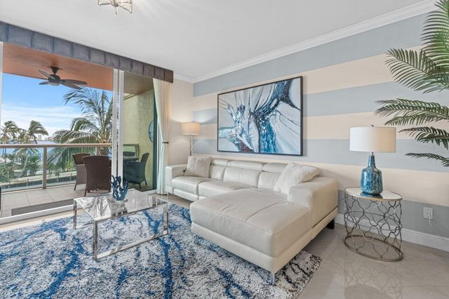 2650 Lake Shore Drive 302, Riviera Beach, FL 33404