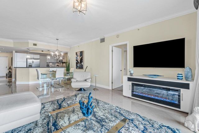 2650 Lake Shore Drive 302, Riviera Beach, FL 33404