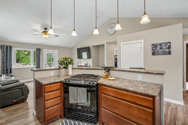 6380 NW 54th Court, Johnston, IA 50131
