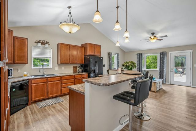 6380 NW 54th Court, Johnston, IA 50131