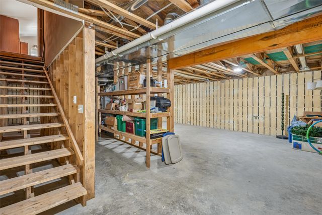 6380 NW 54th Court, Johnston, IA 50131