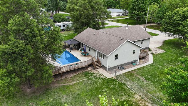 6380 NW 54th Court, Johnston, IA 50131