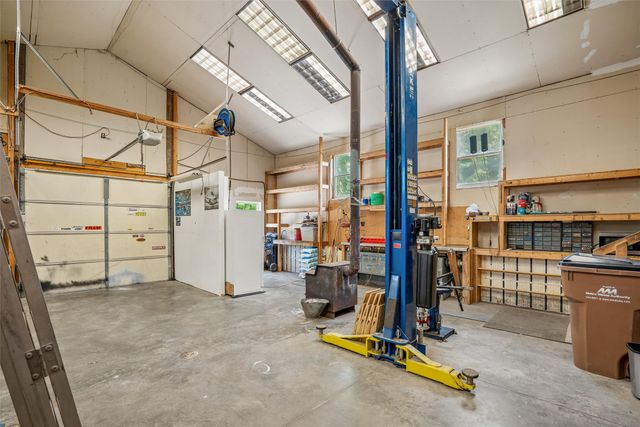 6380 NW 54th Court, Johnston, IA 50131
