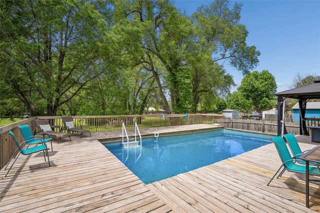 6380 NW 54th Court, Johnston, IA 50131