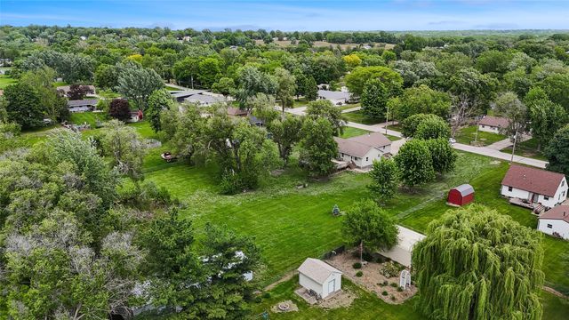 6380 NW 54th Court, Johnston, IA 50131
