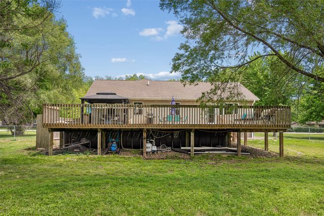6380 NW 54th Court, Johnston, IA 50131
