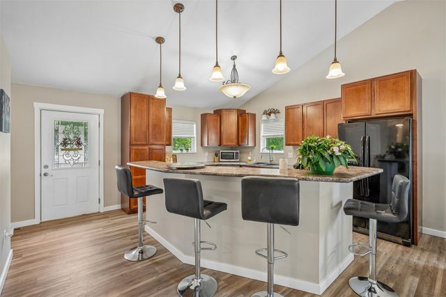 6380 NW 54th Court, Johnston, IA 50131
