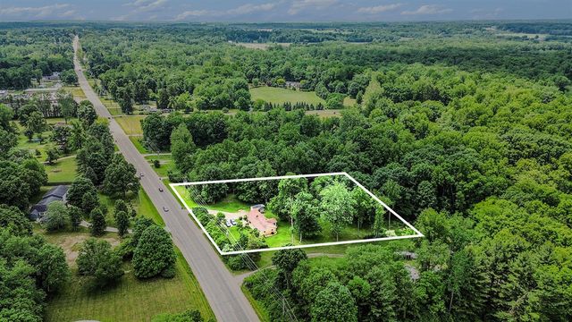 10158 Us Highway 31, Berrien Springs, MI 49103