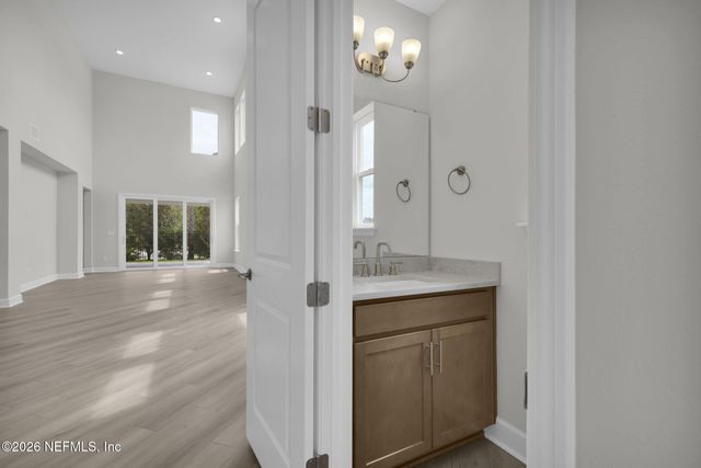 160 SEAMARK Drive, Ponte Vedra, FL 32081