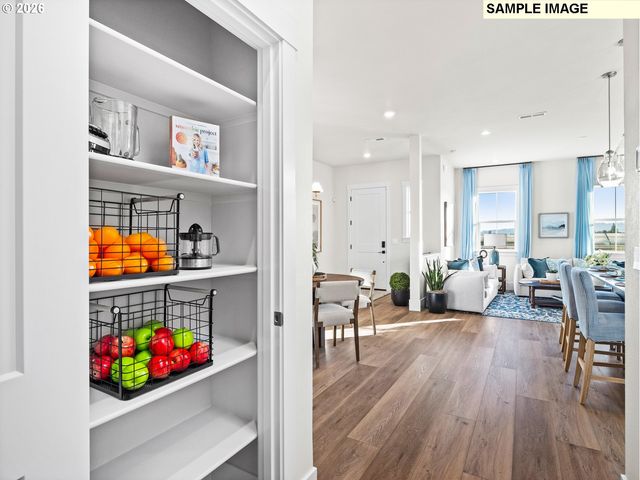 18354 Sw Weeks Way, Beaverton, OR 97003