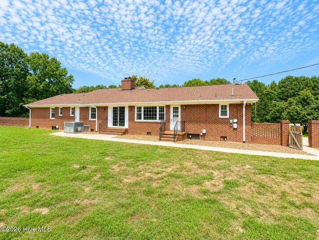 8156 Renfrow Road, Kenly, NC 27542