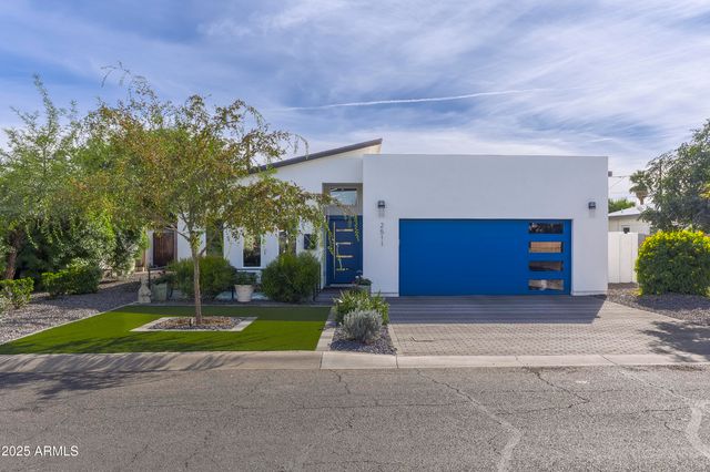 2511 E EARLL Drive, Phoenix, AZ 85016