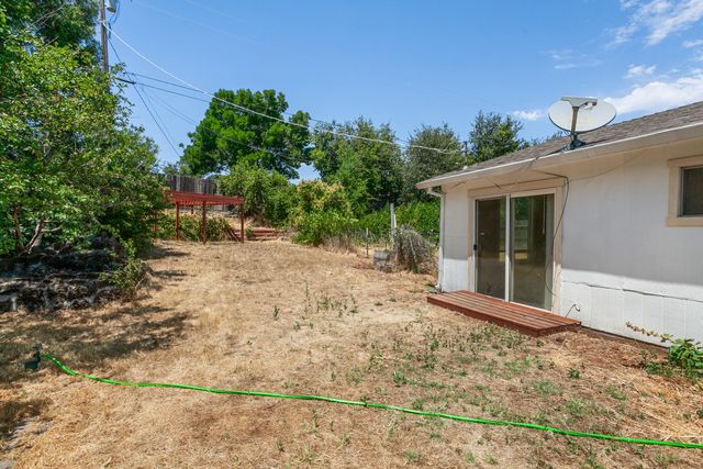 1310 Hemlock Avenue, Anderson, CA 96007