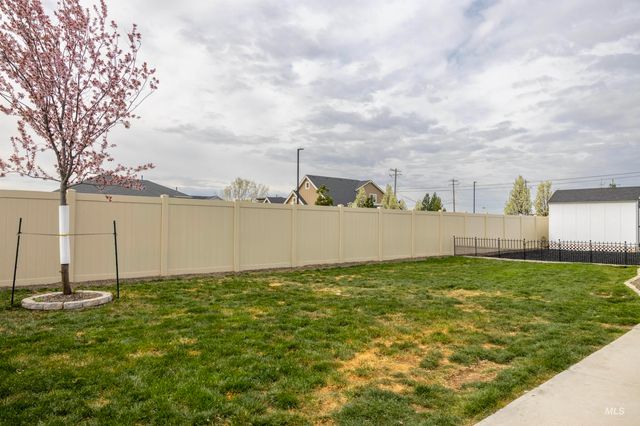 1475 W Caravan St, Kuna, ID 83634