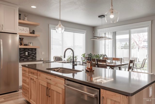 1475 W Caravan St, Kuna, ID 83634