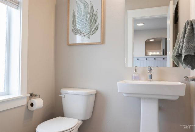 1475 W Caravan St, Kuna, ID 83634