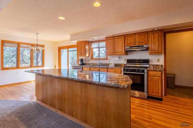 4715 CLIFF DR, Rapid City, SD 57702