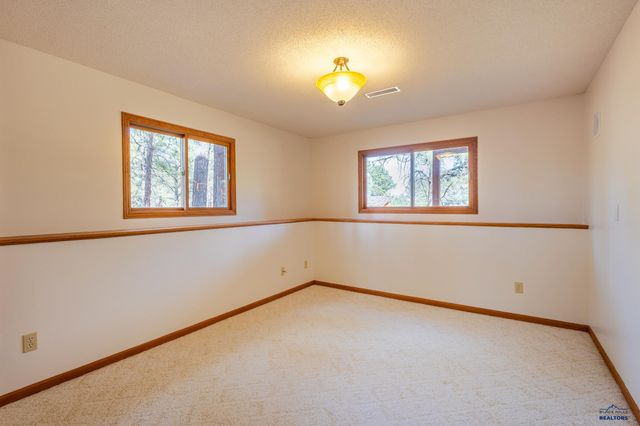 4715 CLIFF DR, Rapid City, SD 57702