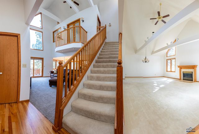 4715 CLIFF DR, Rapid City, SD 57702