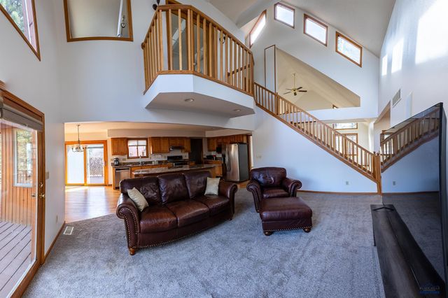 4715 CLIFF DR, Rapid City, SD 57702