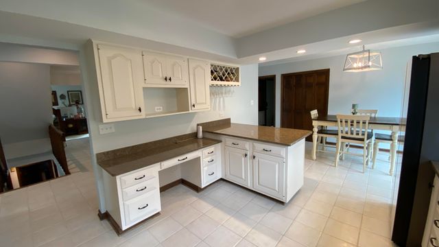 467 Amhurst Road, Valparaiso, IN 46385