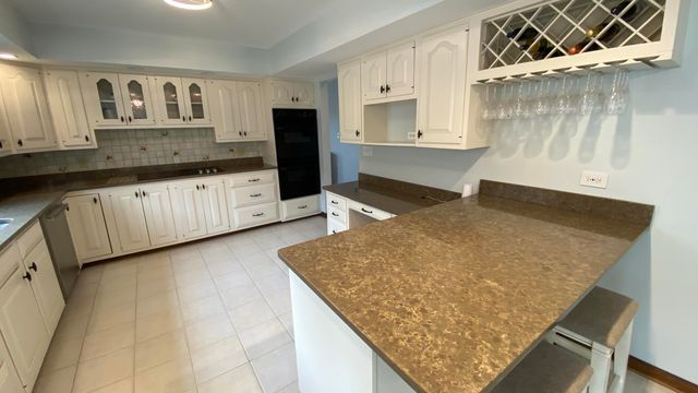467 Amhurst Road, Valparaiso, IN 46385