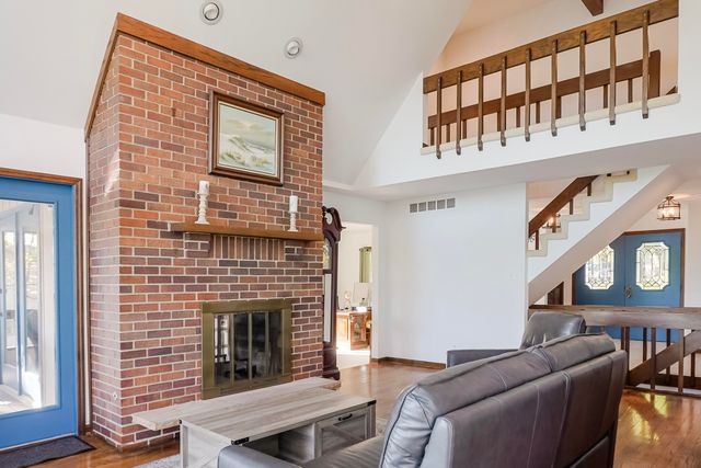 467 Amhurst Road, Valparaiso, IN 46385