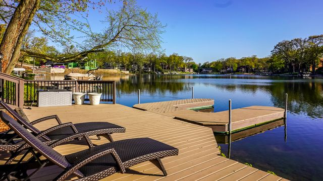 467 Amhurst Road, Valparaiso, IN 46385