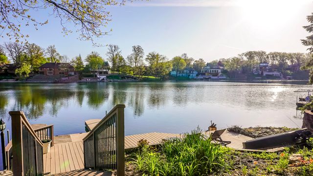 467 Amhurst Road, Valparaiso, IN 46385