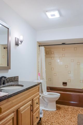 467 Amhurst Road, Valparaiso, IN 46385