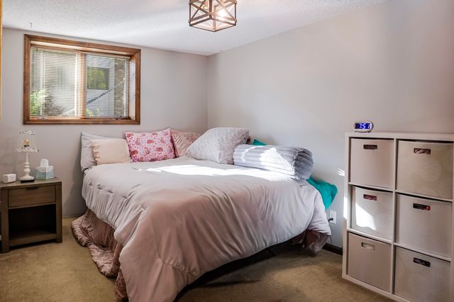 467 Amhurst Road, Valparaiso, IN 46385