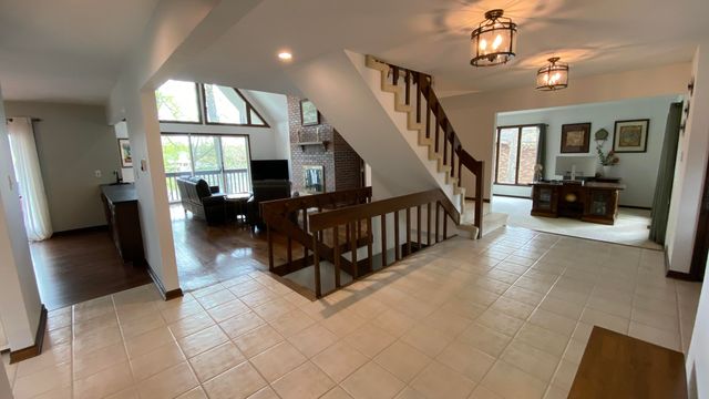 467 Amhurst Road, Valparaiso, IN 46385