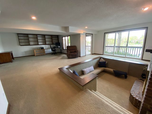 467 Amhurst Road, Valparaiso, IN 46385