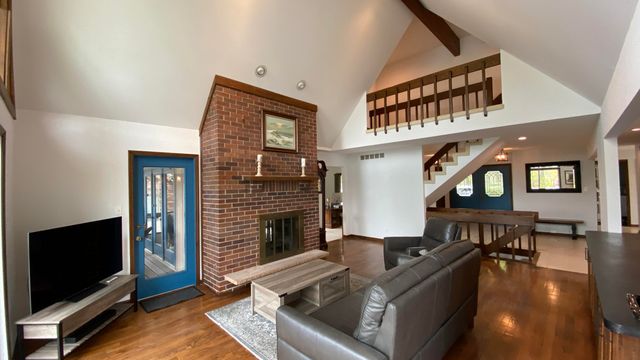 467 Amhurst Road, Valparaiso, IN 46385