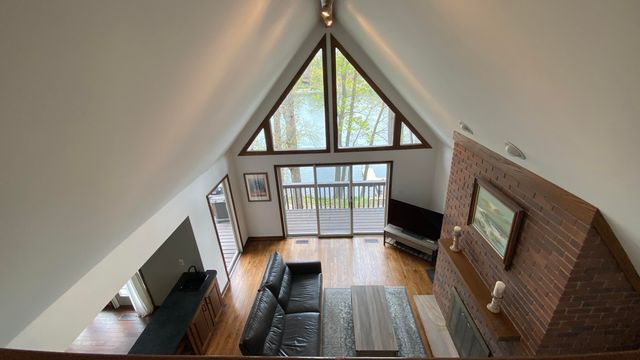467 Amhurst Road, Valparaiso, IN 46385