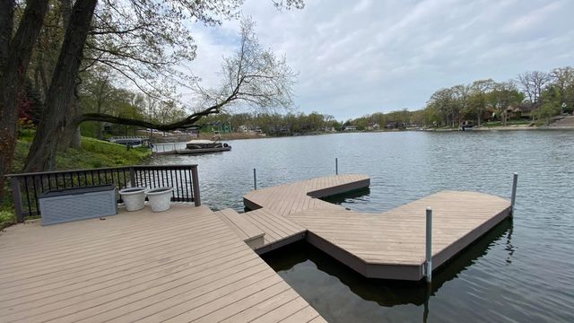 467 Amhurst Road, Valparaiso, IN 46385