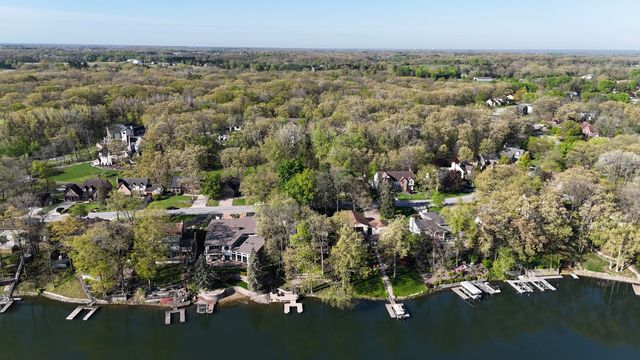 467 Amhurst Road, Valparaiso, IN 46385