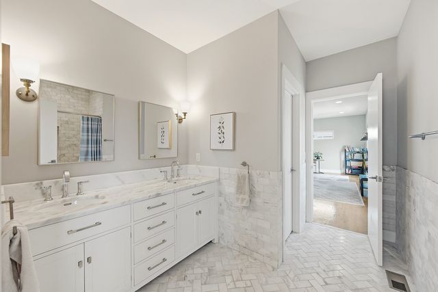 406 37th Ave, N, Nashville, TN 37209