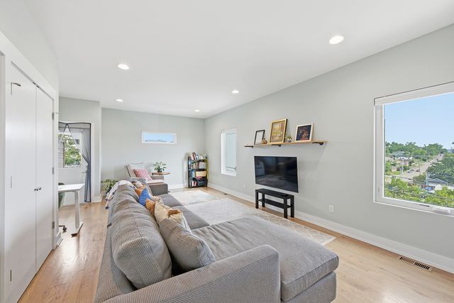 406 37th Ave, N, Nashville, TN 37209