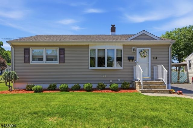 29 Corsi Rd, Bloomfield Twp., NJ 07003