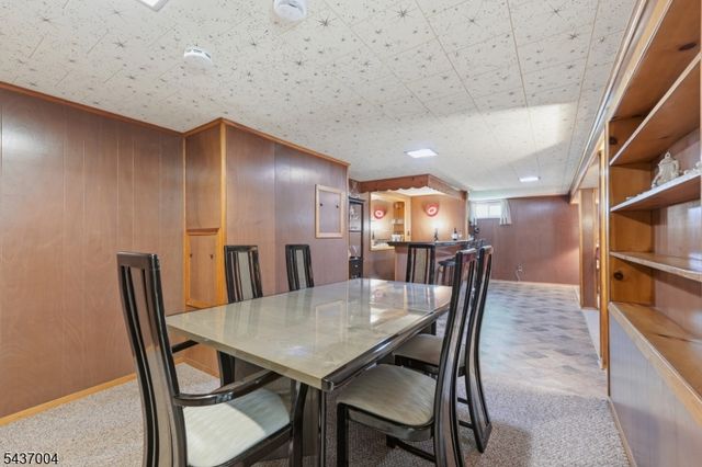 29 Corsi Rd, Bloomfield Twp., NJ 07003