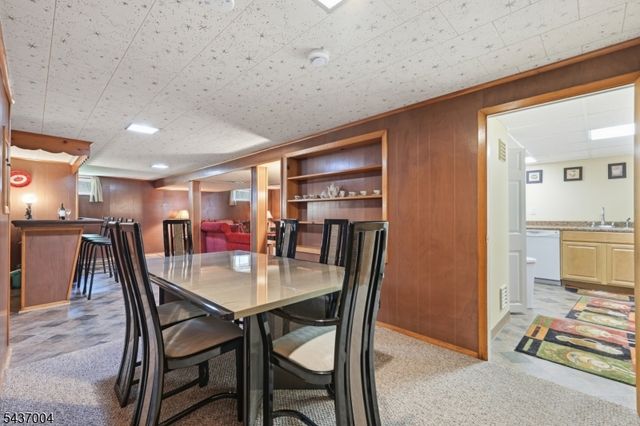 29 Corsi Rd, Bloomfield Twp., NJ 07003