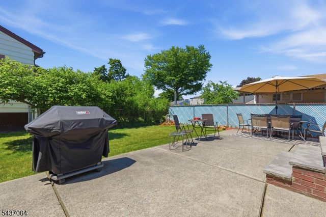 29 Corsi Rd, Bloomfield Twp., NJ 07003
