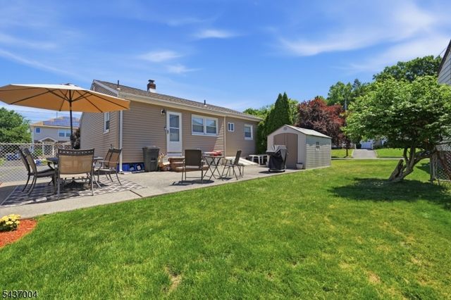 29 Corsi Rd, Bloomfield Twp., NJ 07003