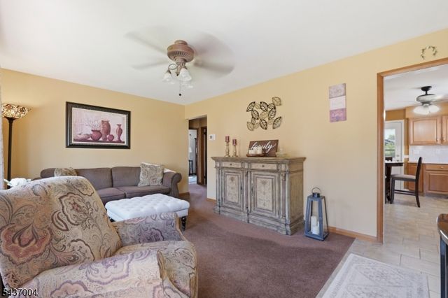 29 Corsi Rd, Bloomfield Twp., NJ 07003