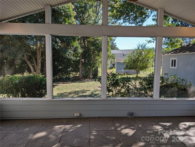 5823 Rimerton Drive, Charlotte, NC 28226