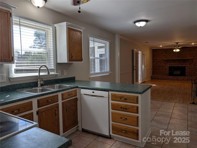 5823 Rimerton Drive, Charlotte, NC 28226