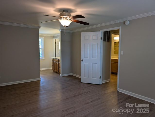 5823 Rimerton Drive, Charlotte, NC 28226