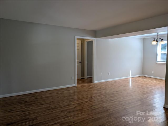 5823 Rimerton Drive, Charlotte, NC 28226